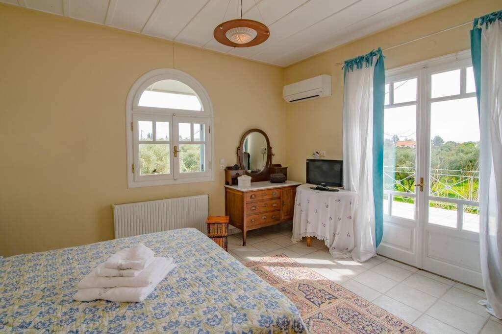 The Cottage House Romirion Exterior photo